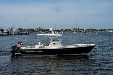 32' Hunt Yachts 2018 Yacht For Sale
